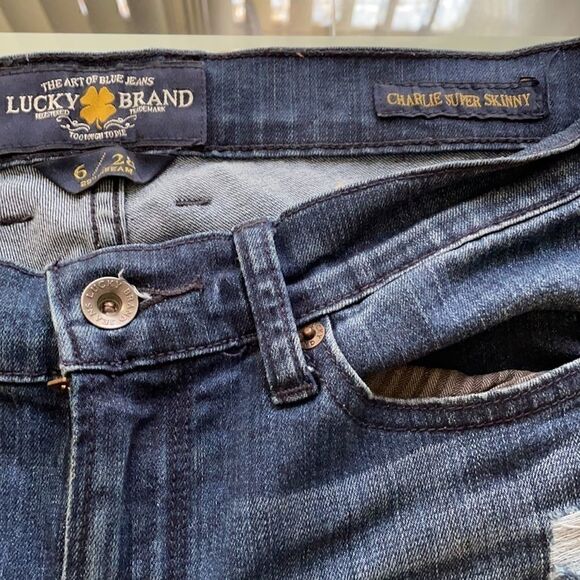 Lucky brand jeans 6/28 Charlie super skinny distressed on front stretchy - Picture 4 of 11